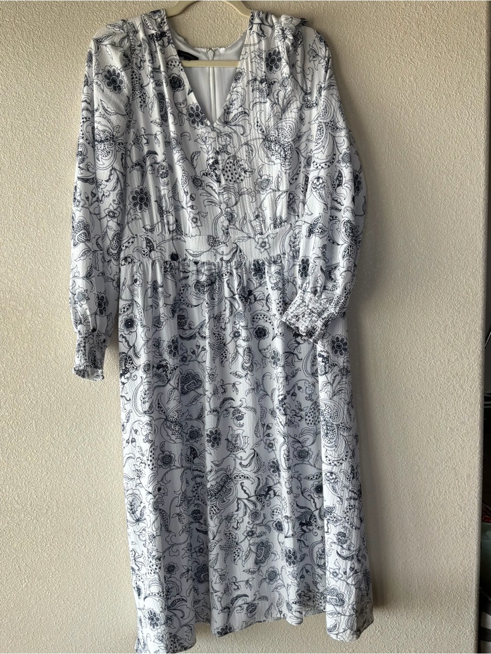 Talbots White V-Neck Midi Dress with Black Paisley Print